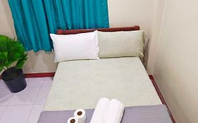 #3 Green Room Inn Siargao